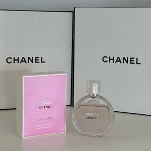 CHANEL Chance Eau Tendre EDT 1.7 oz + Box - Gently used